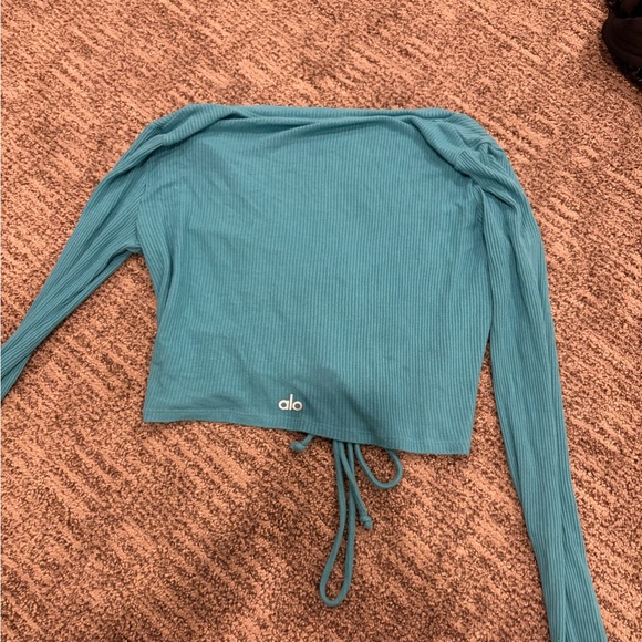 ALO Ribbed Cropped Cinch Long Sleeve in Blue Splash - Picture 4 of 5